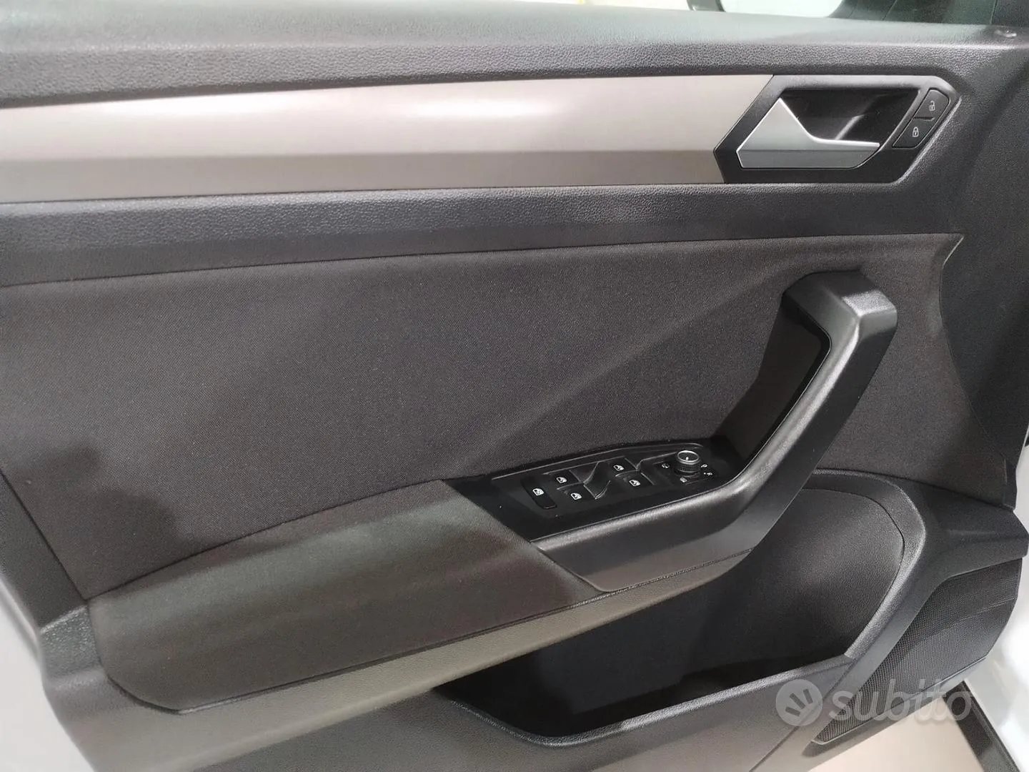 Volkswagen T-Roc 2021 photo 5
