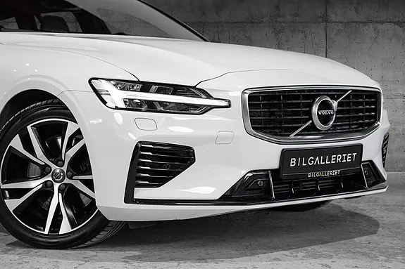 Volvo V60 2020 photo 2