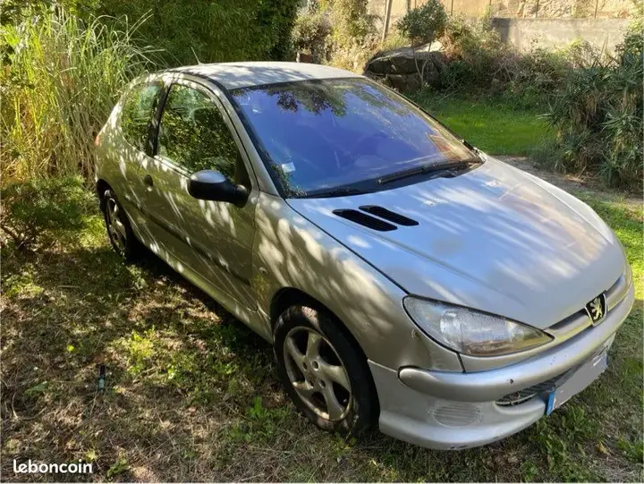Peugeot 206 2001 photo 3