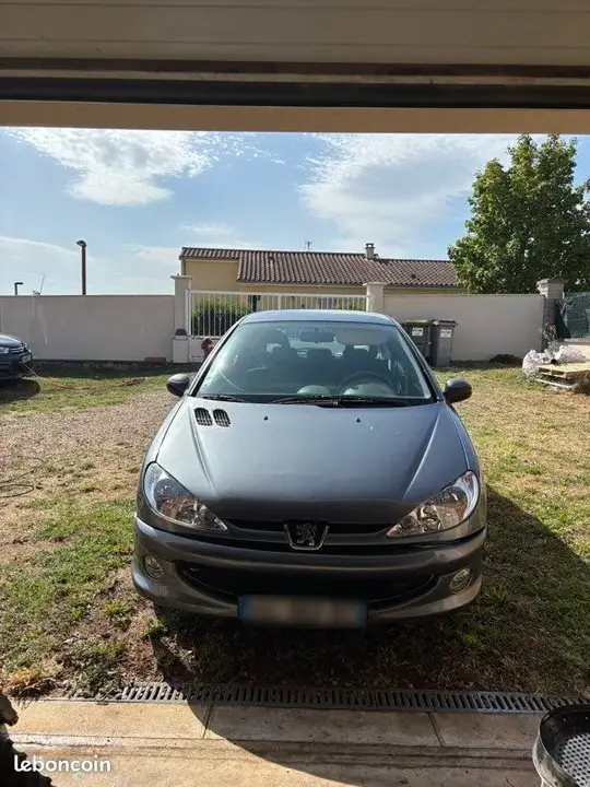 Peugeot 206
