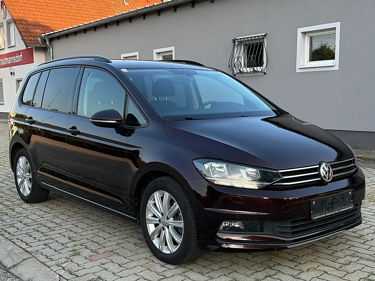 Volkswagen Touran 2017 photo 3