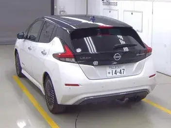 Nissan Leaf 2022 photo 3