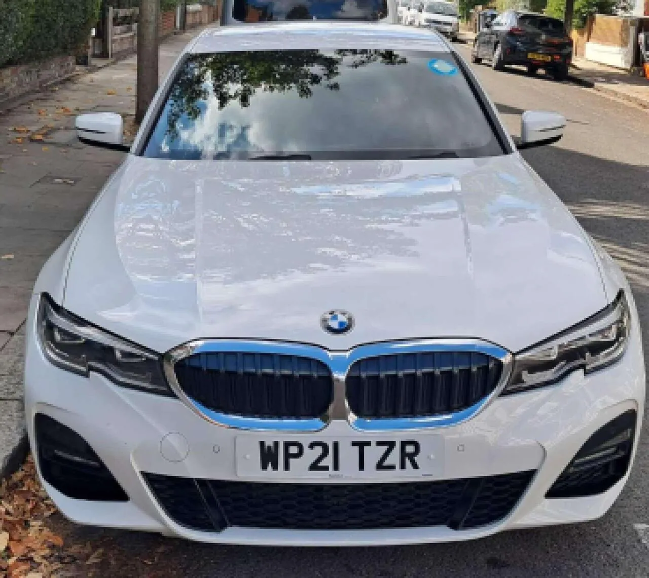 BMW 3 Series 2021 photo 2