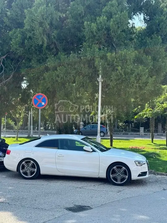 Audi A5 2012 photo 3