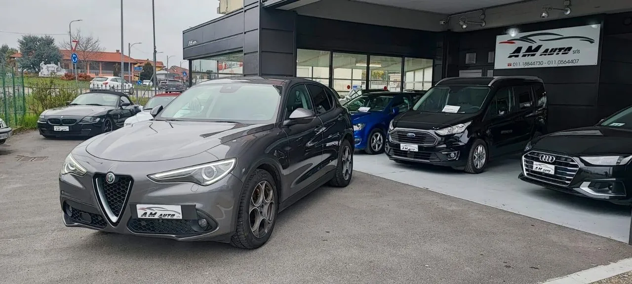 Alfa Romeo Stelvio 2017 photo 3