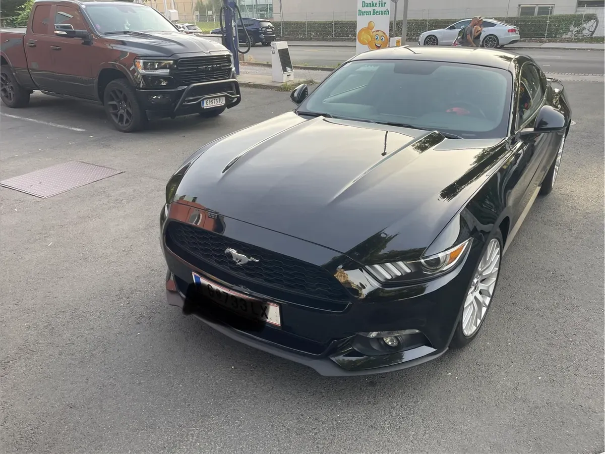 Ford Mustang 2017 photo 3