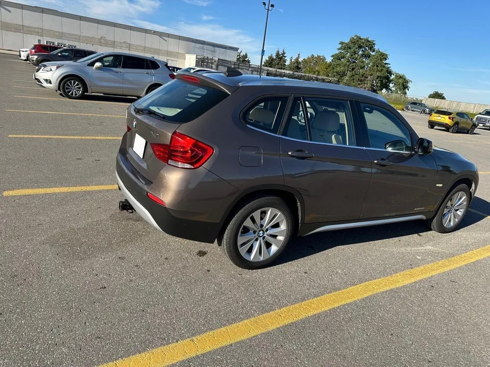 BMW X1 2012 photo 3