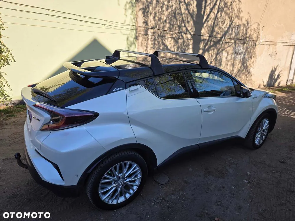Toyota C-Hr 2018 photo 2