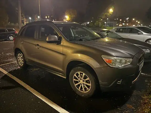 Mitsubishi Asx 2011 photo 2