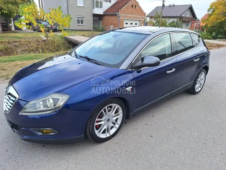 Lancia Delta 2010 photo 2