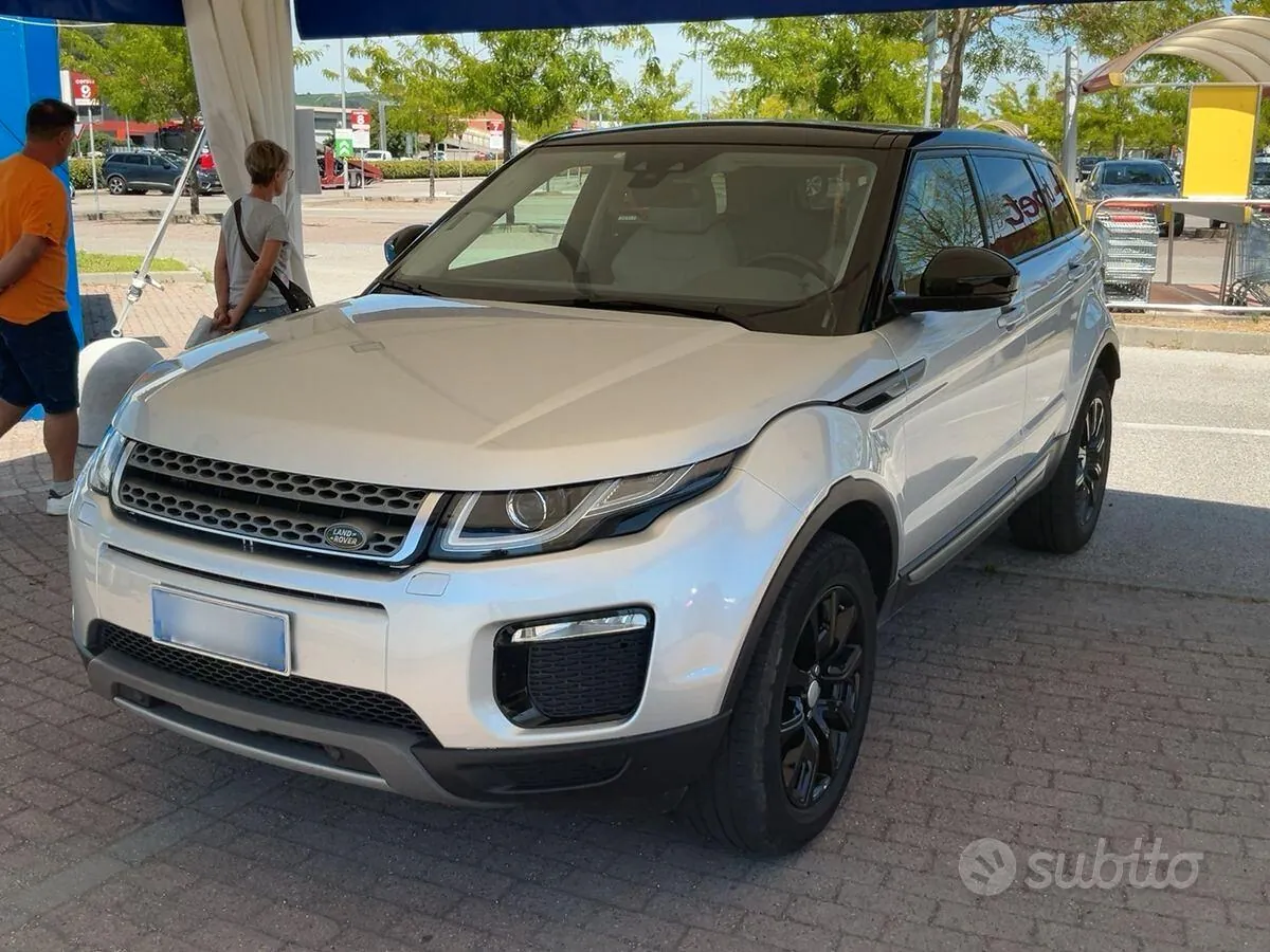 Land Rover Range Rover Evoque 2018 photo 3