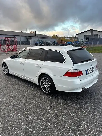 BMW 520D 2010 photo 3