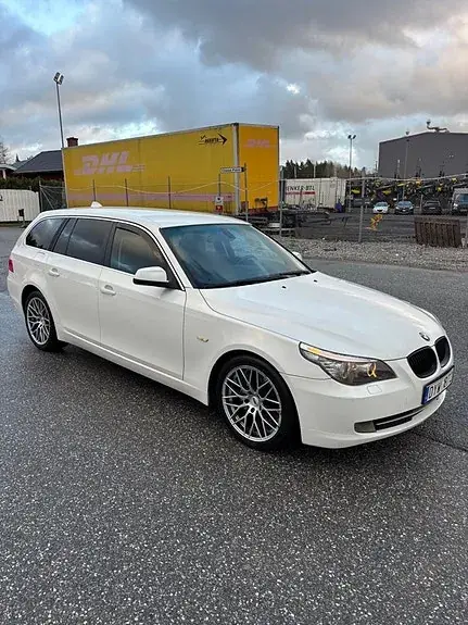BMW 520D 2010 photo 4
