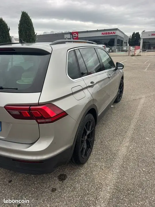 Volkswagen Tiguan 2019 photo 3