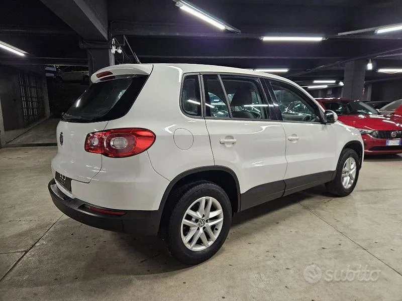 Volkswagen Tiguan 2010 photo 4