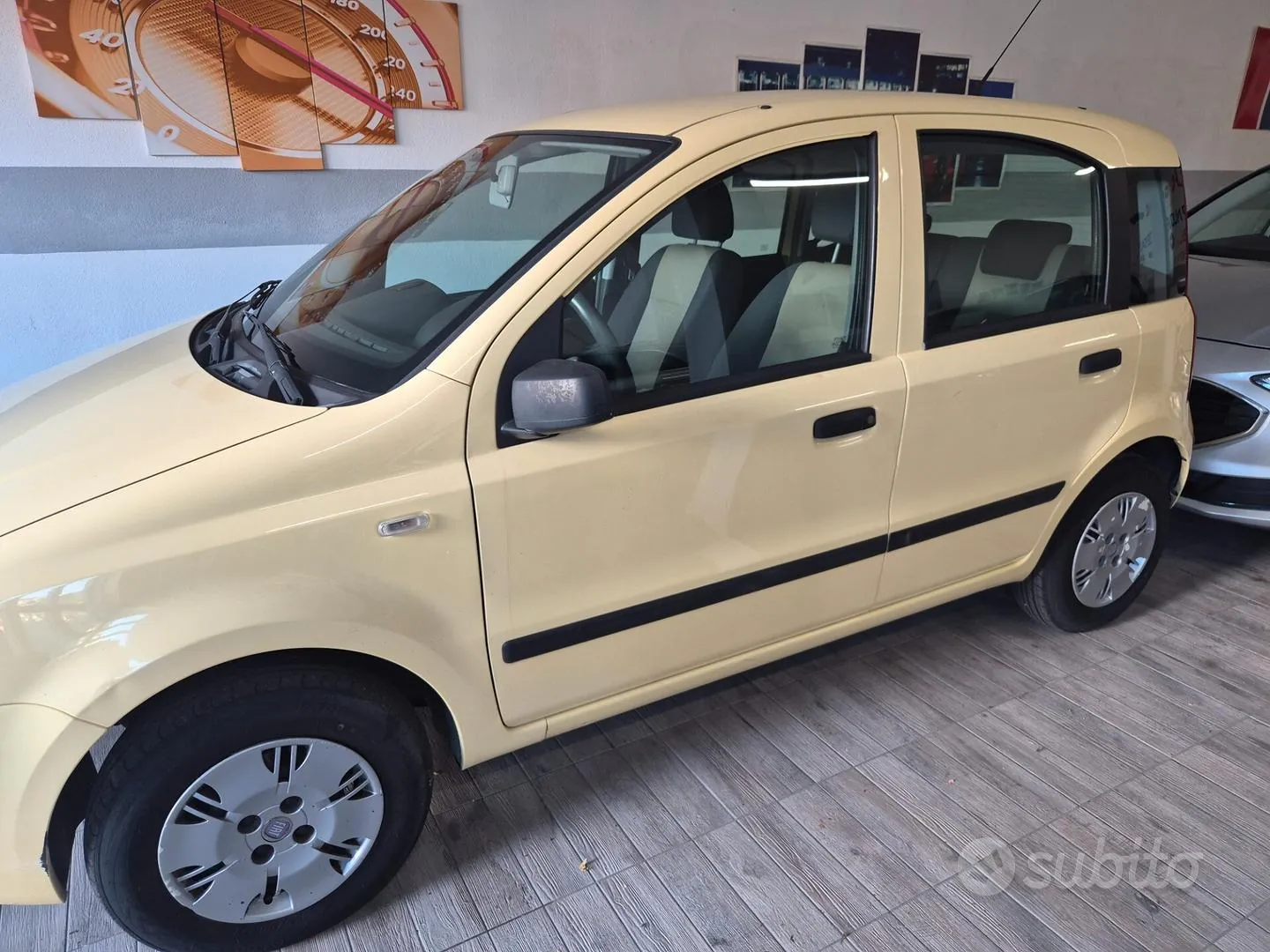 Fiat Panda 2010 photo 2