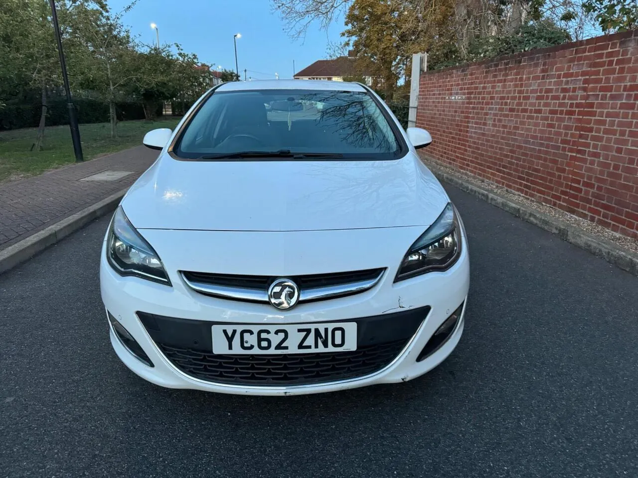 Vauxhall Astra 2012 photo 4