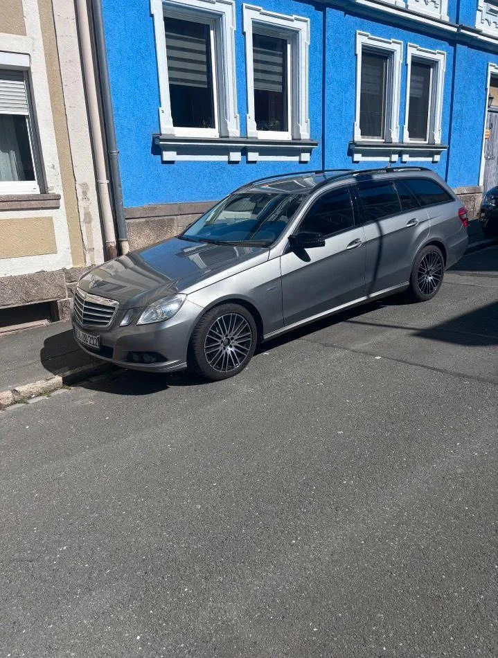 Mercedes-Benz E250