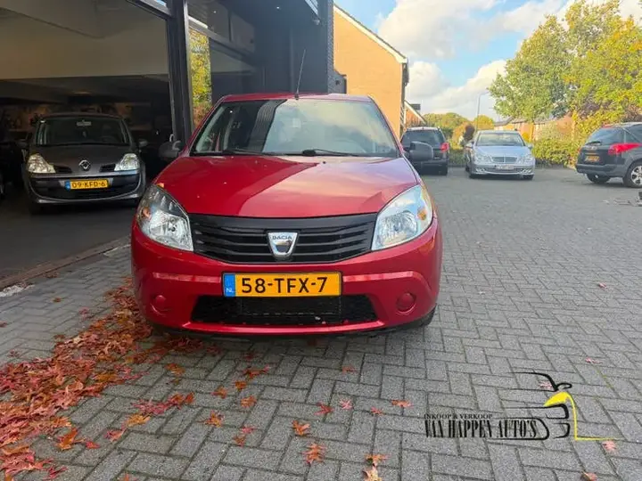 Dacia Sandero 2012 photo 2