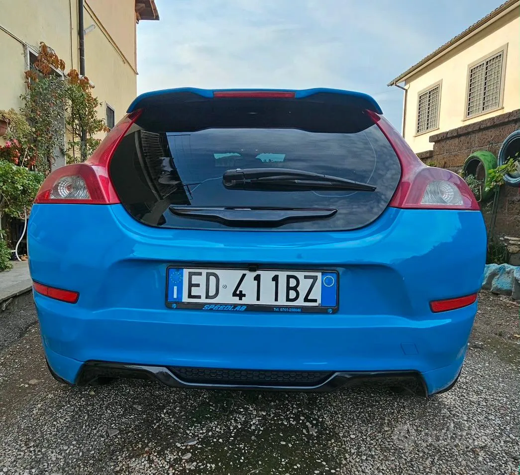 Volvo C30 2010 photo 2