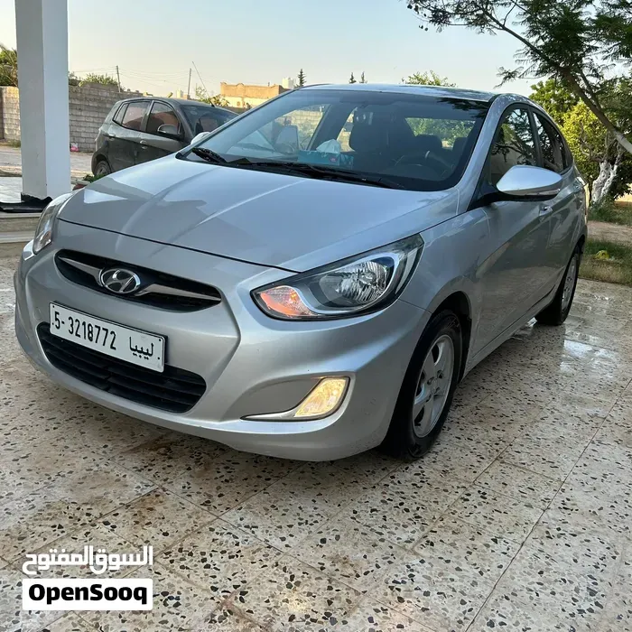 Hyundai Accent 2012 photo 5