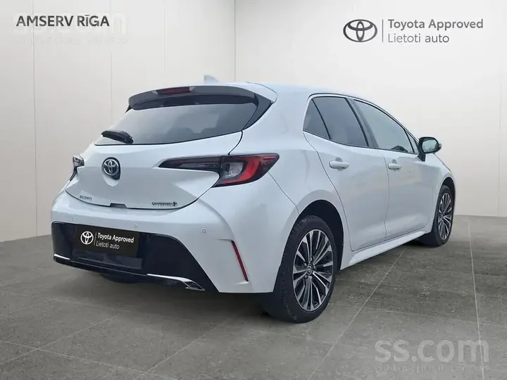 Toyota Corolla 2023 photo 2