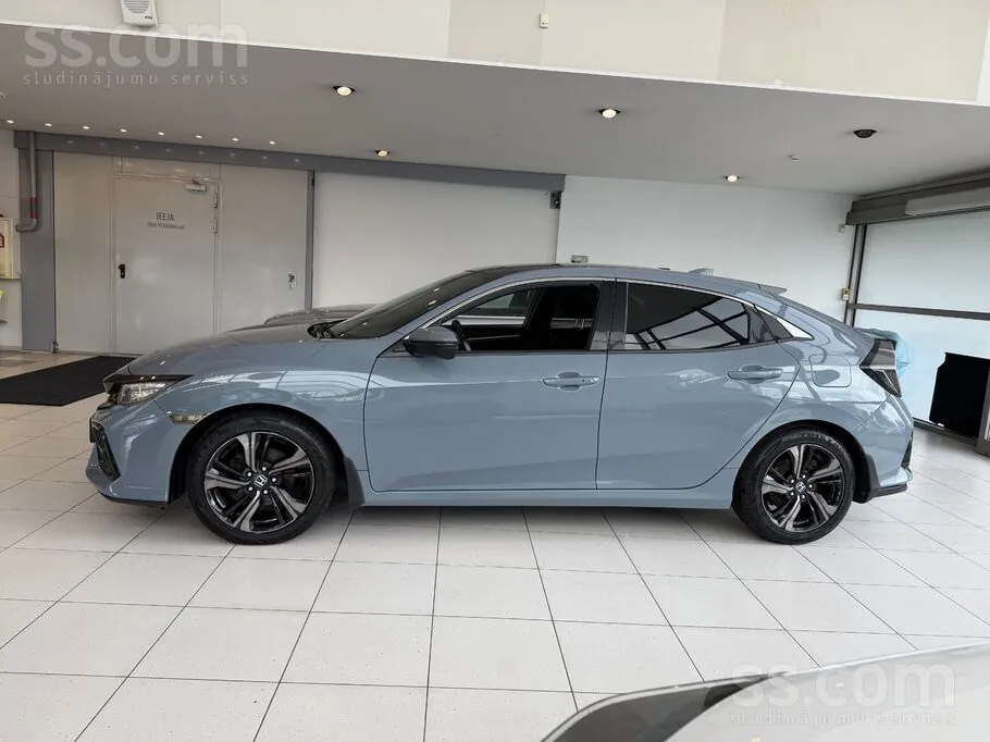 Honda Civic 2018 photo 3
