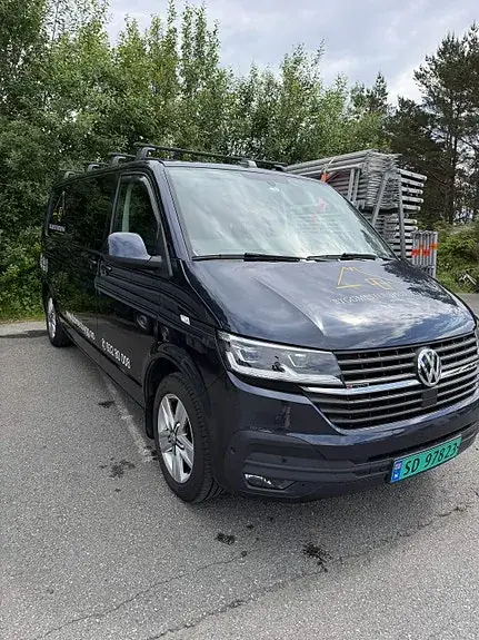 Volkswagen Transporter 2021 photo 2