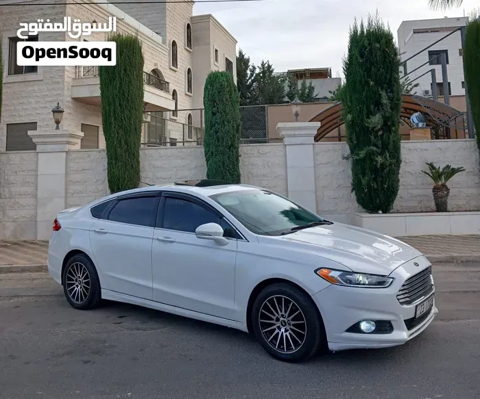 Ford Fusion 2013 photo 2