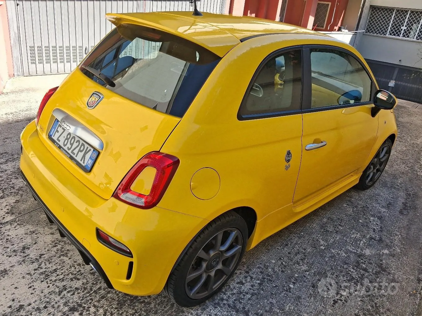 Abarth 595 2019 photo 2
