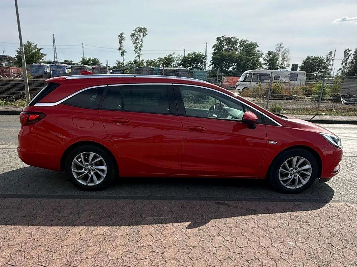 Opel Astra 2017 photo 2