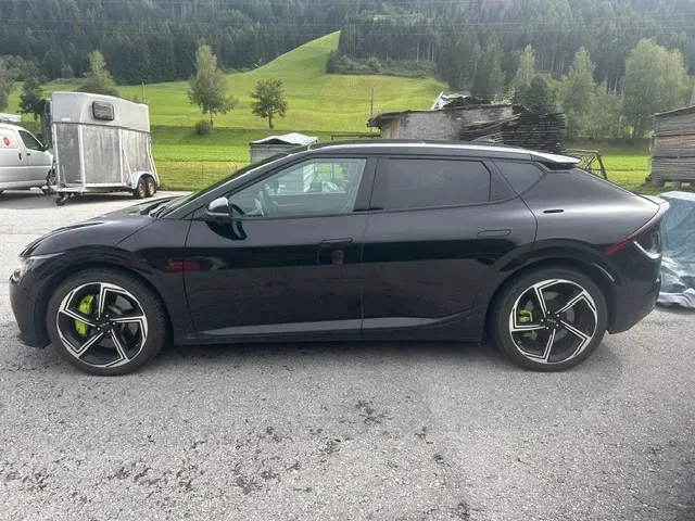 Kia Ev6 2023 photo 2