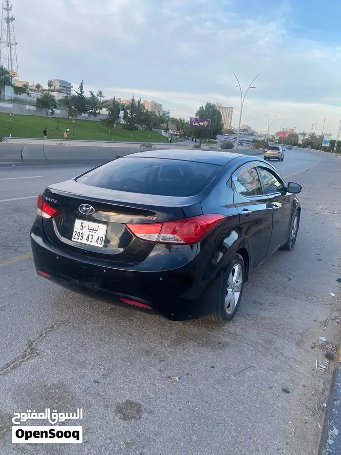 Hyundai Elantra 2012 photo 2