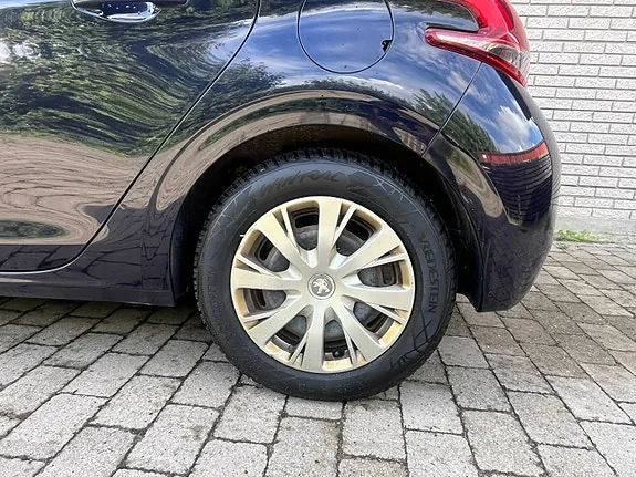 Peugeot 208 2019 photo 5
