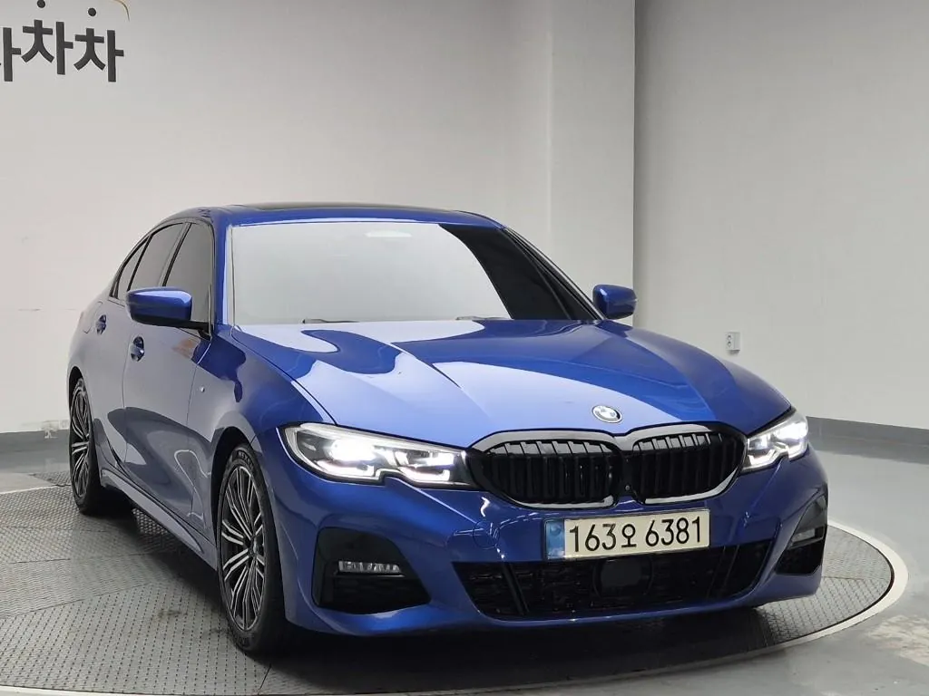 BMW 3 Series 2021 photo 4