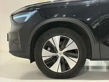 Volvo Xc40 2025 photo 3
