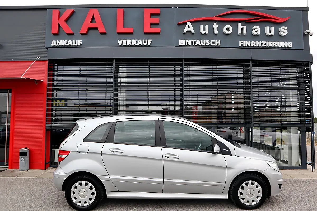 Mercedes-Benz B-Class 2010 photo 3