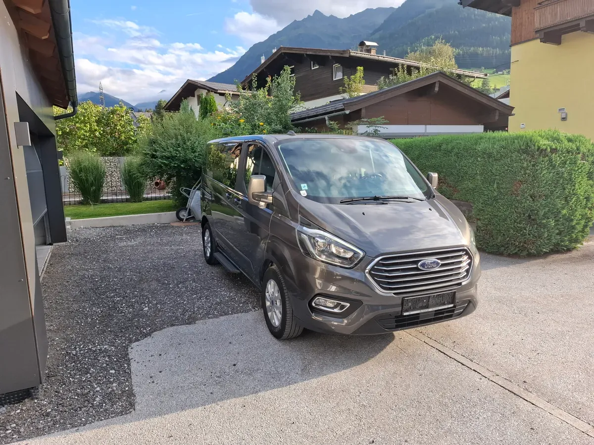 Ford Tourneo Custom