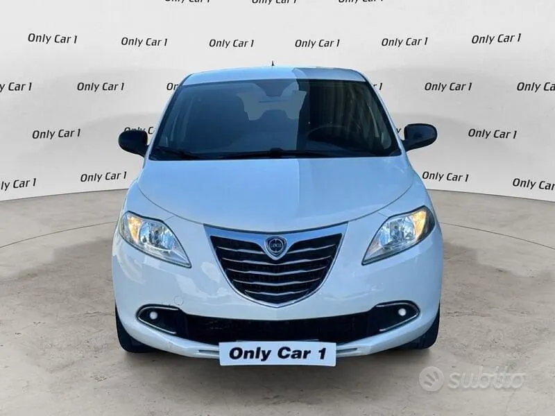 Lancia Ypsilon 2014 photo 3