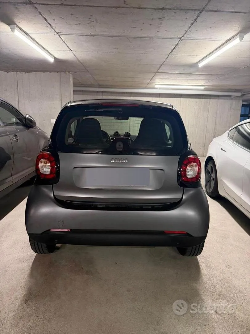 Smart Fortwo 2018 photo 2