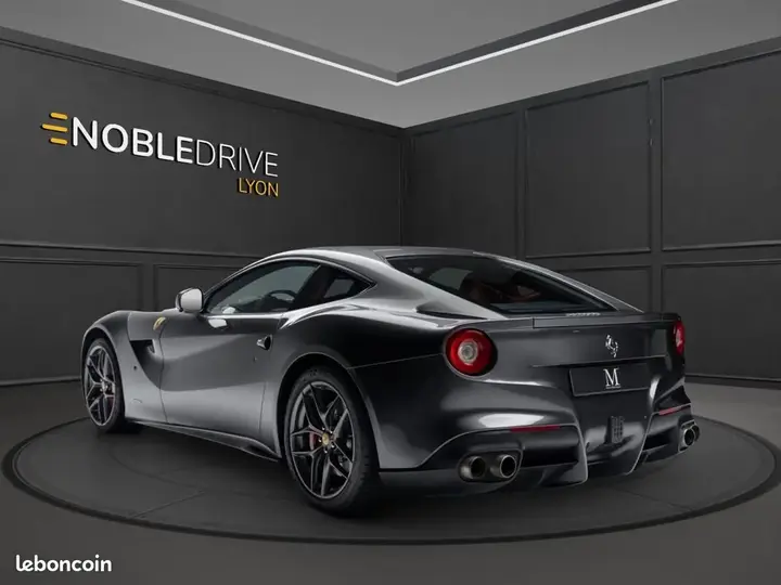 Ferrari F12 2013 photo 5