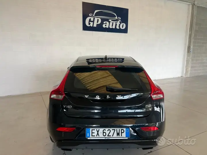 Volvo V40 2015 photo 5