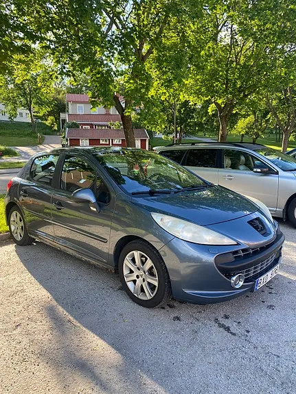 Peugeot 207 2007 photo 2