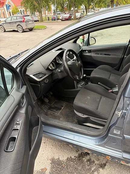 Peugeot 207 2007 photo 5