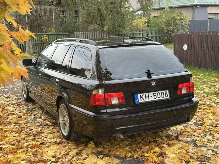 BMW E39 2003 photo 5