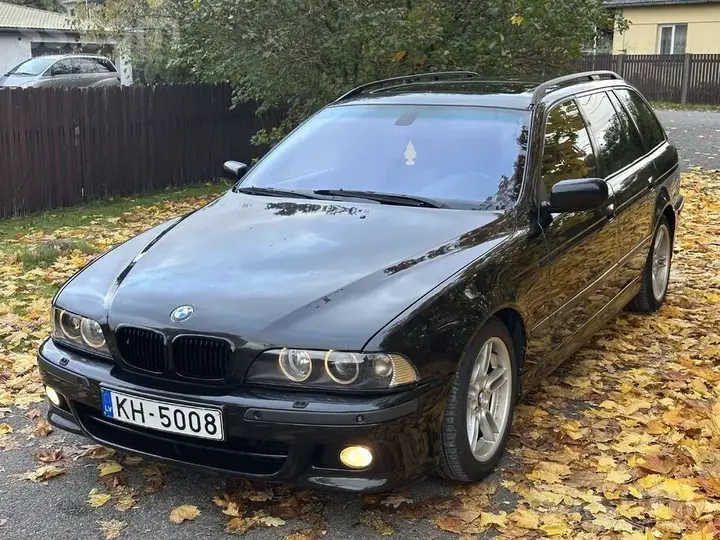BMW E39 2003 photo 2
