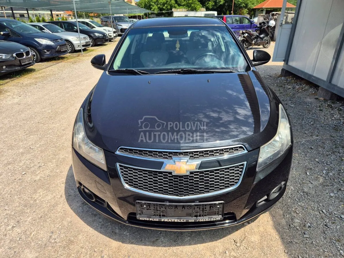 Chevrolet Cruze 2011 photo 3