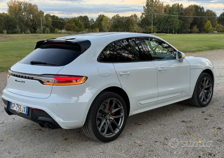 Porsche Macan 2023 photo 4