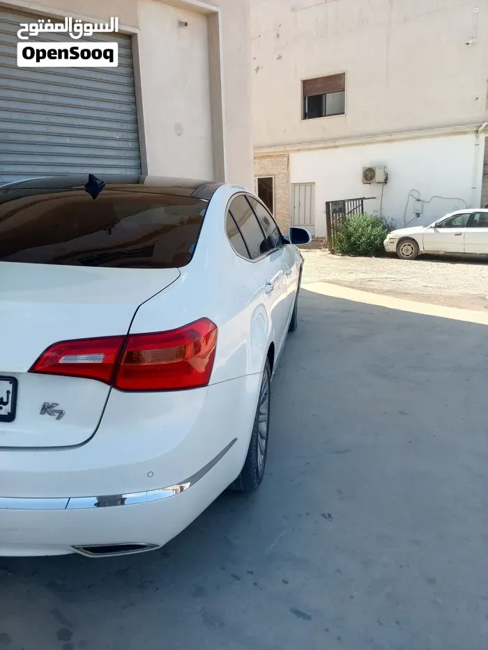 Kia Cadenza 2010 photo 4