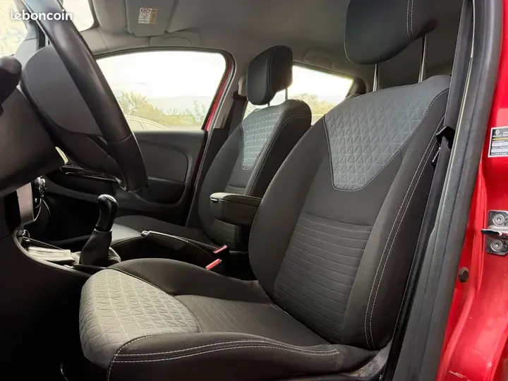 Renault Clio 2014 photo 5